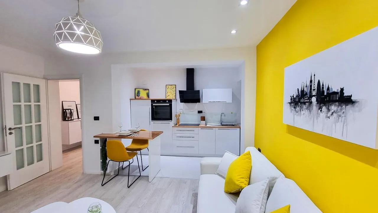 Apartamento 'The Yellow' Condo Berat